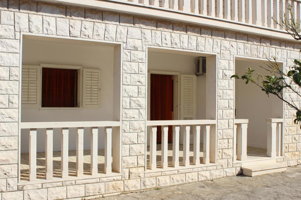 Apartmani Marjana Supetar Extérieur photo