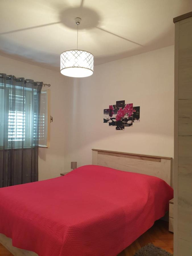 Apartmani Marjana Supetar Extérieur photo