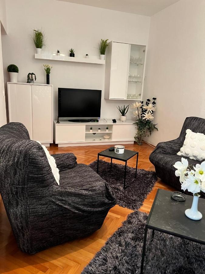 Apartmani Marjana Supetar Extérieur photo