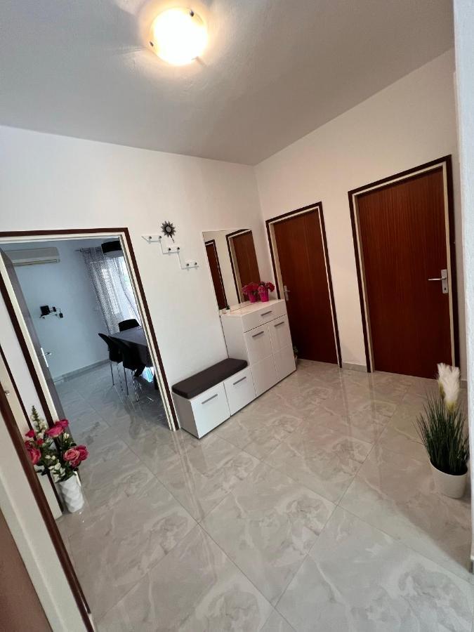 Apartmani Marjana Supetar Extérieur photo